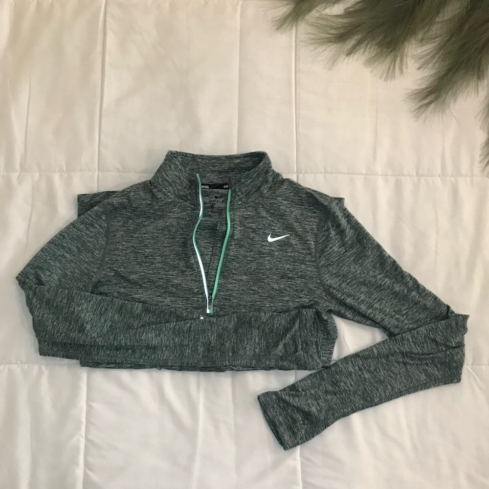 Lightweight Nike Running Pullover - image 1